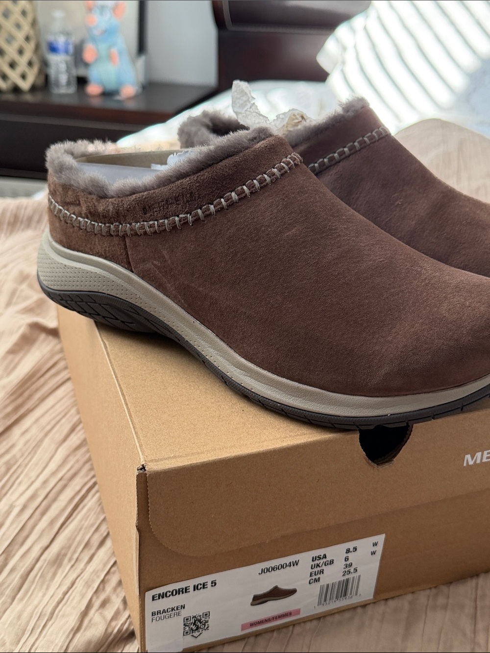 Merrell Bracken Brown Suede Shearling-Lined Slip-On Clog